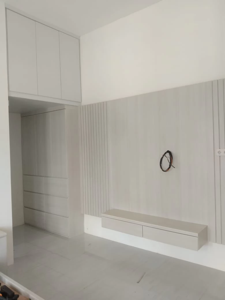 Jasa Pembuatan  Meja Kerja Kantoran Terdekat Di Pekanbaru Riau